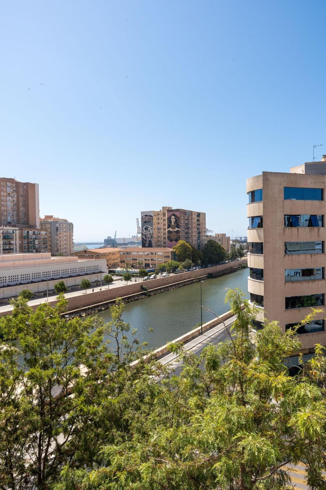 Bubu - Apartamentos En El Centro Málaga Dış mekan fotoğraf