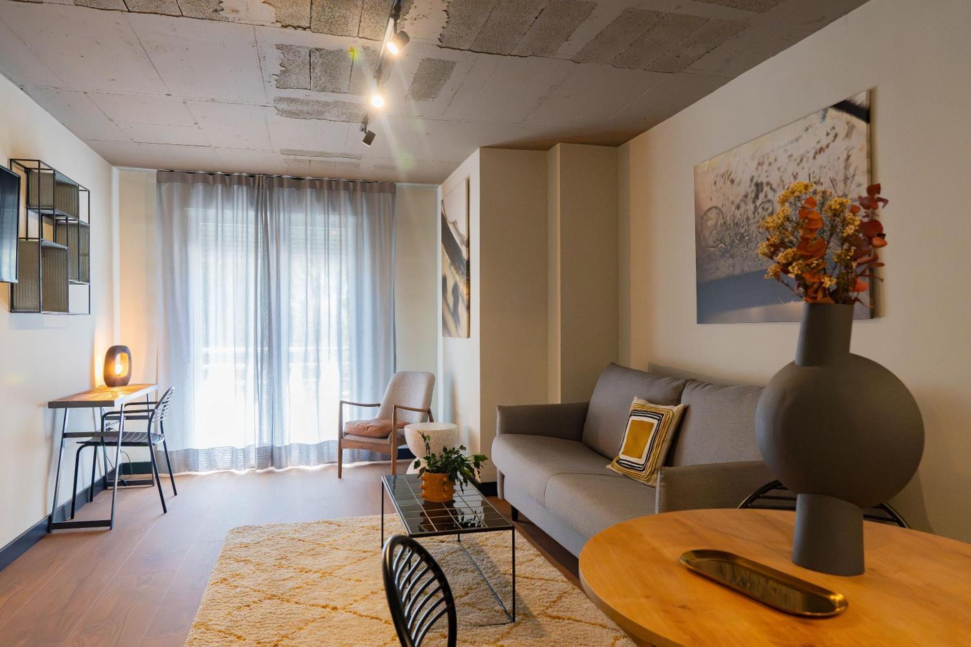 Bubu - Apartamentos En El Centro Málaga Dış mekan fotoğraf