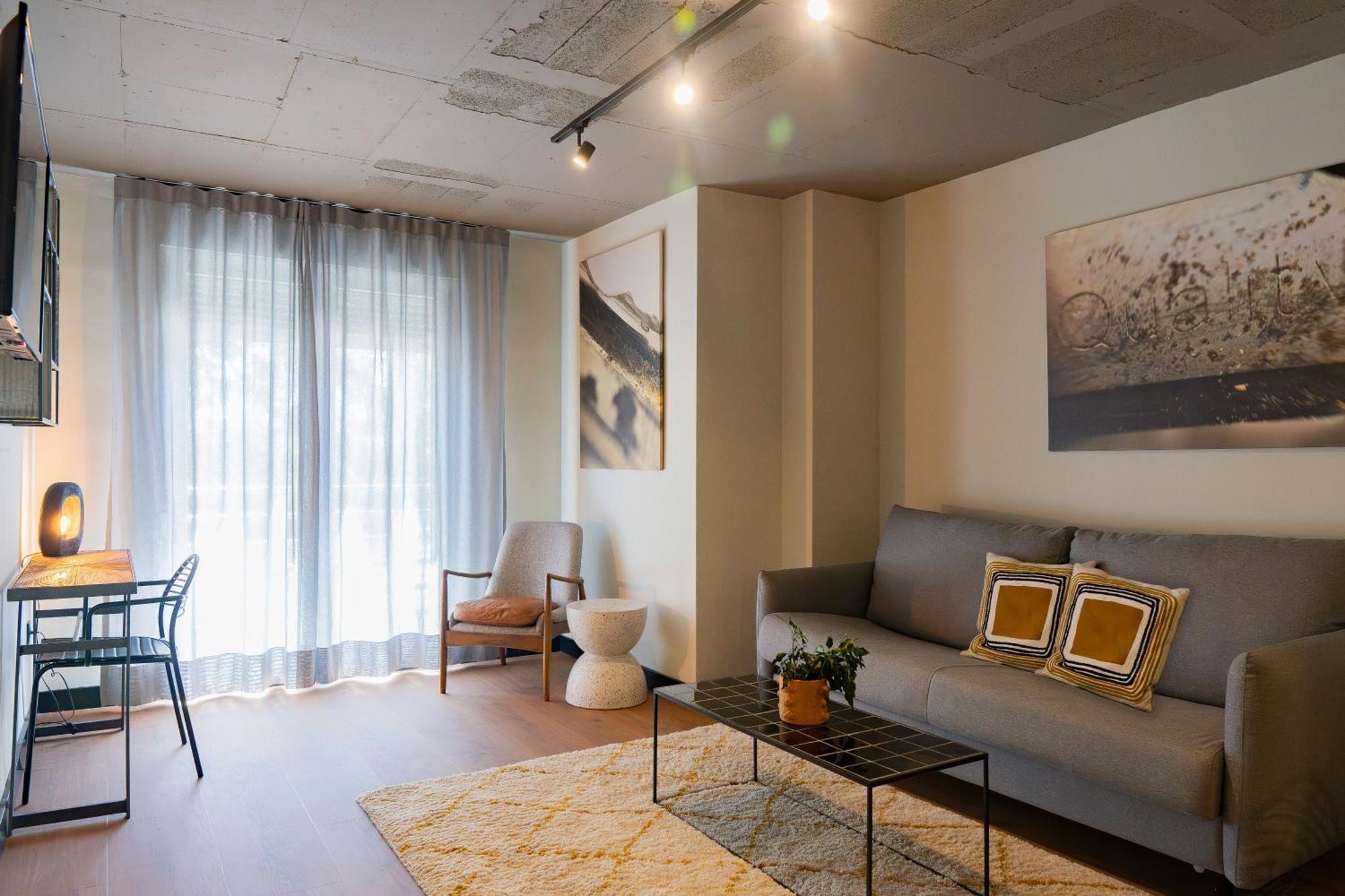 Bubu - Apartamentos En El Centro Málaga Dış mekan fotoğraf