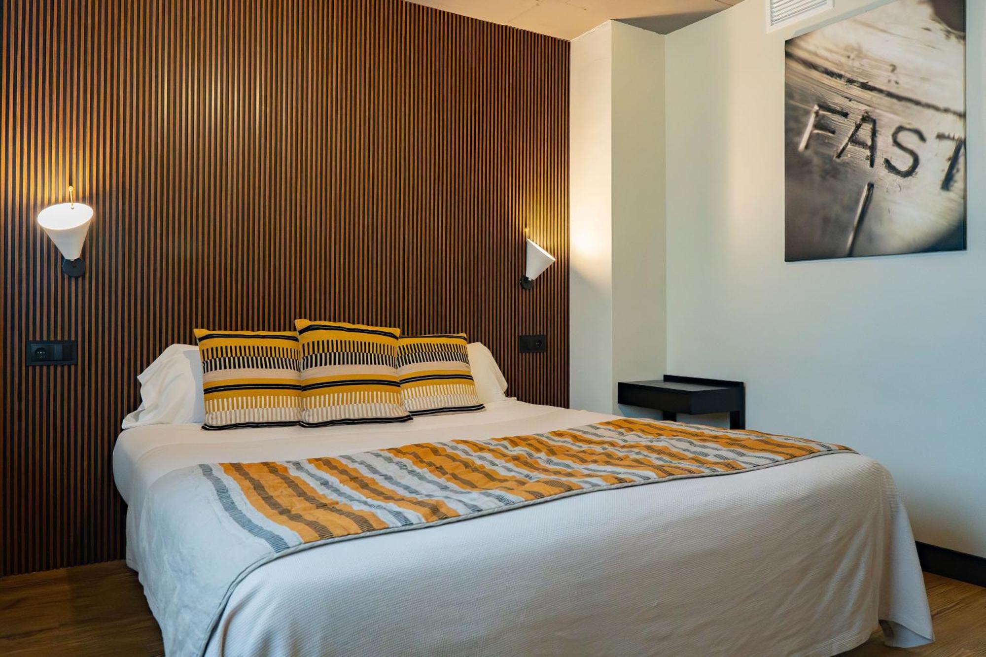 Bubu - Apartamentos En El Centro Málaga Dış mekan fotoğraf