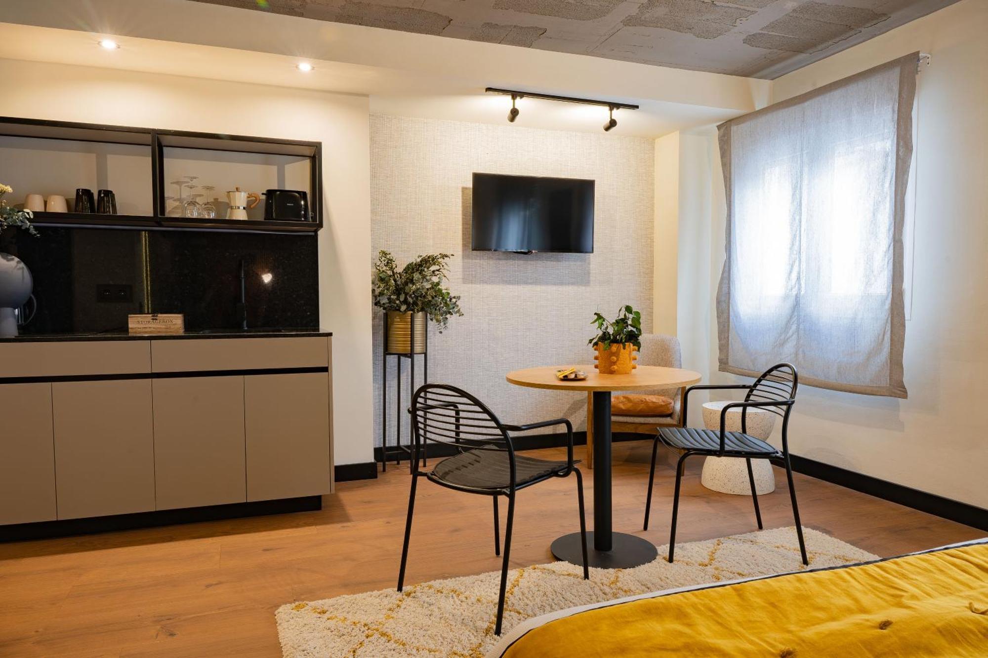 Bubu - Apartamentos En El Centro Málaga Dış mekan fotoğraf