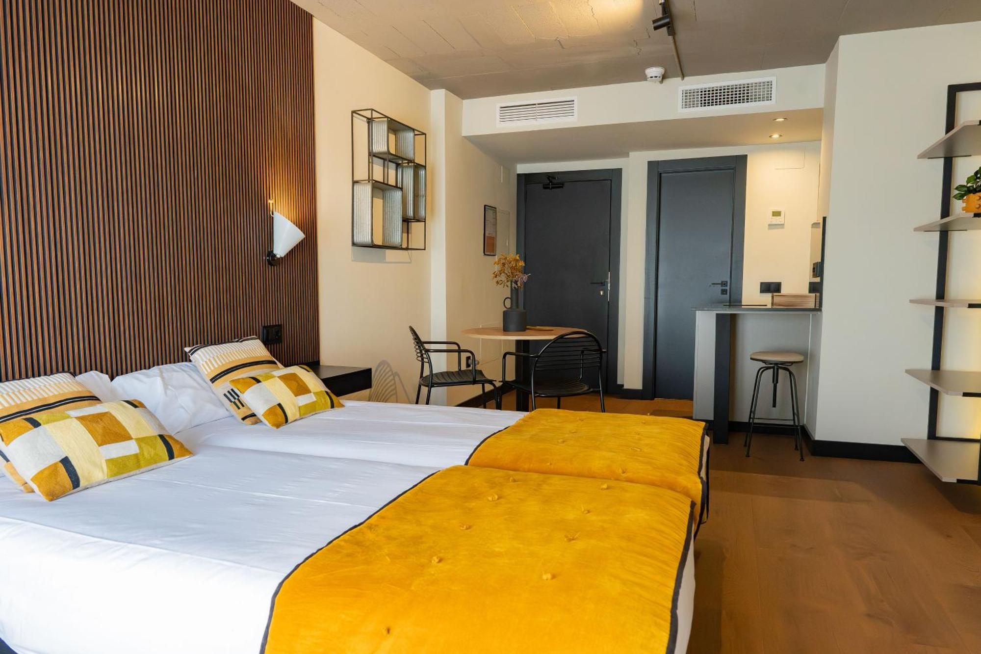 Bubu - Apartamentos En El Centro Málaga Dış mekan fotoğraf